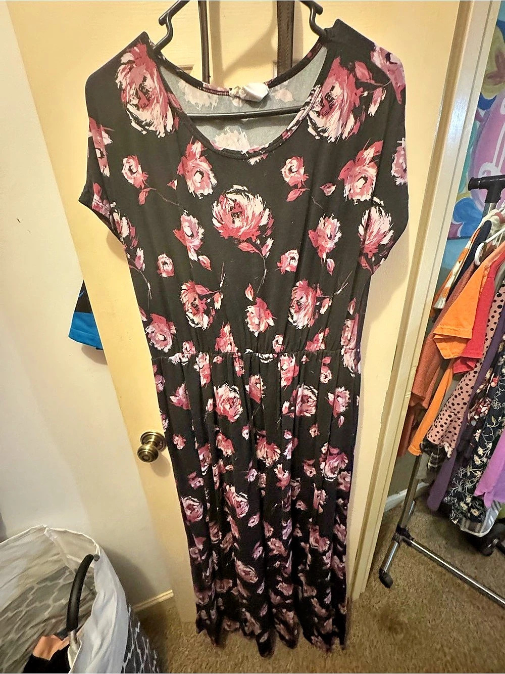 Floral Maxi Dress in Black & Pink